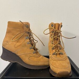 Timberland Women's Brown Lace-Up Boots